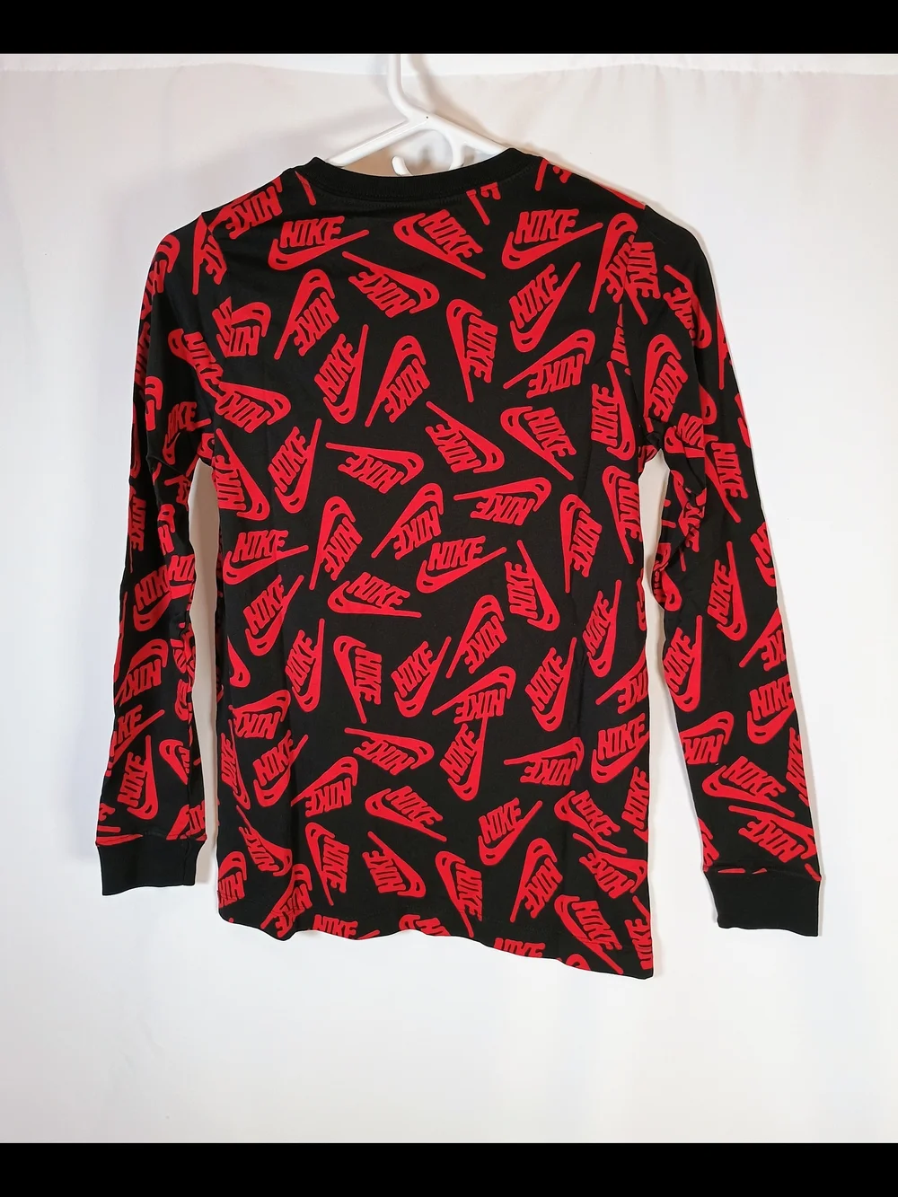 Nike Boys L Black/Red Long Sleeve Crew Neck Logo Graphic T-Shirt DM3441-010 NWT
